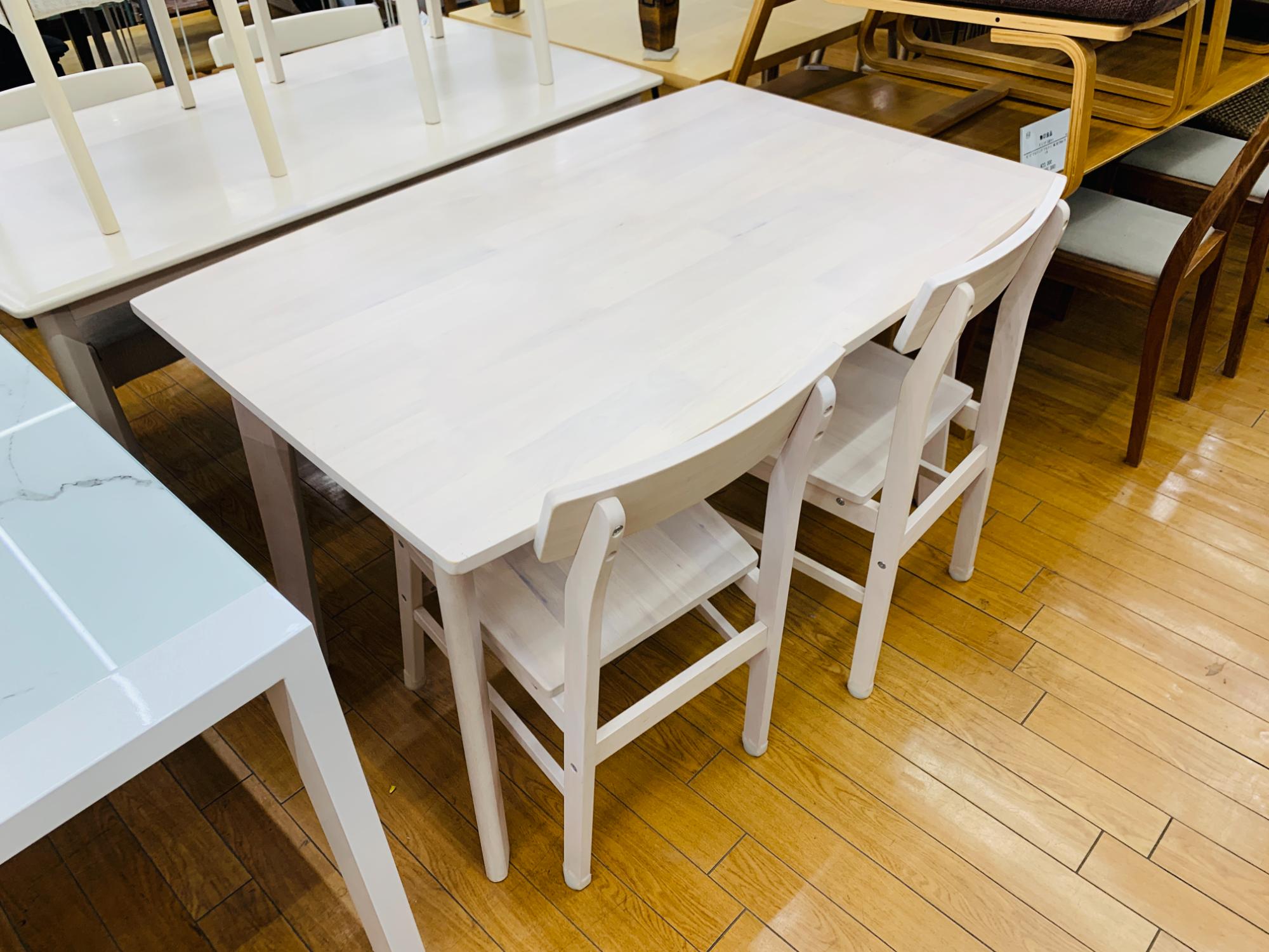 家具ならトレファク吉川店！！ ニトリ ダイニング4点セット アイボリー 家具ならトレファク吉川店！！ ニトリ ダイニング4点セット アイボリー