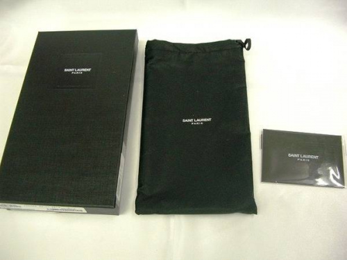 サンローランの長財布