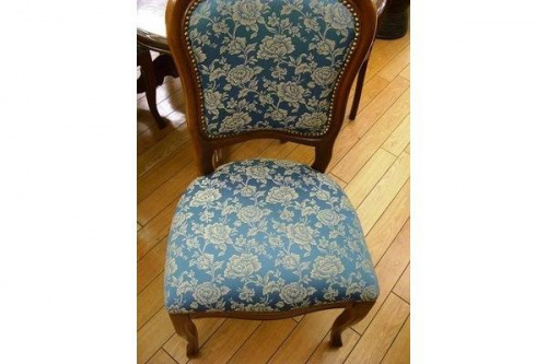 アンティークの家具