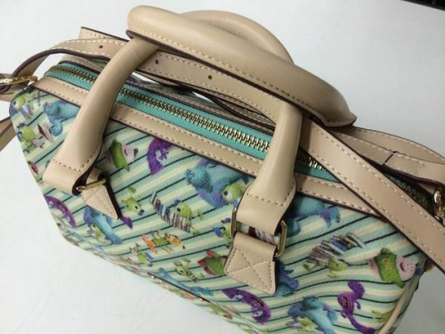 バッグのサマンサタバサ