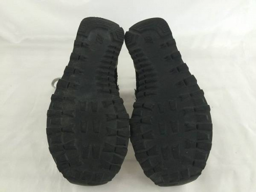 スニーカーのニューバランス