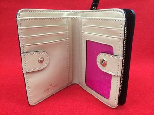 財布のケートスペード