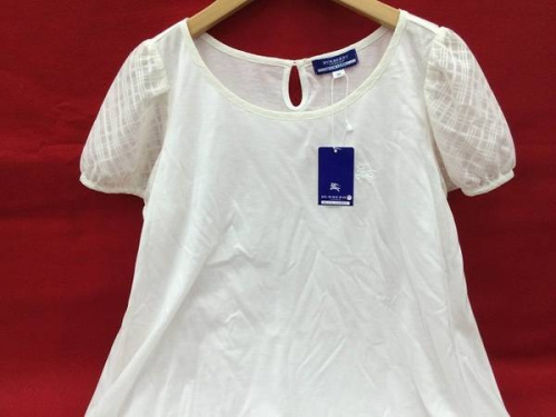 レディースファッションのバーバリー