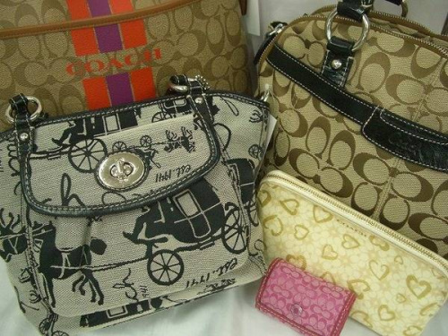 ブランド・ラグジュアリーのコーチ