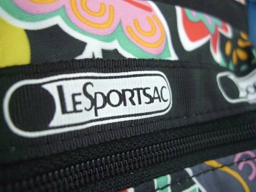ブランド・ラグジュアリーのLeSportsac