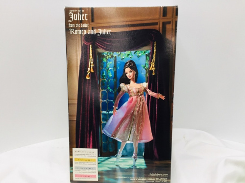 フィギュアのバービー人形