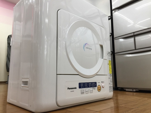 生活家電の洗濯乾燥機