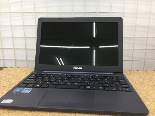 デジタル家電のノートパソコン