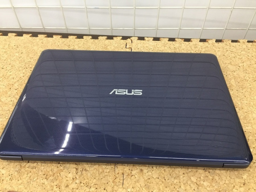 ノートパソコンのASUS