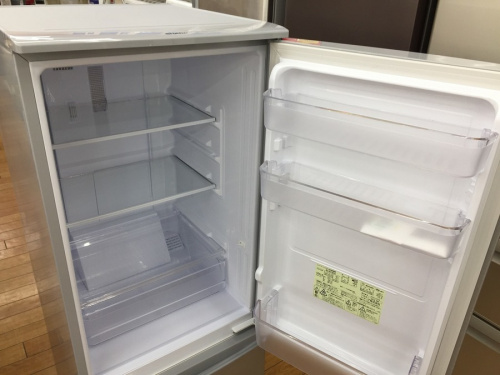 冷蔵庫の2ドア冷蔵庫