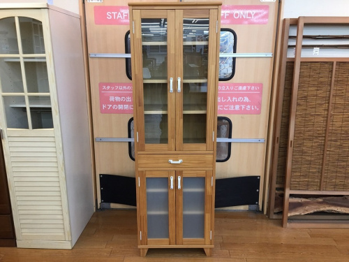 キッチン収納の食器棚