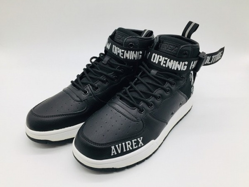 メンズファッションのスニーカー