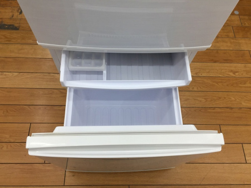 2ドア冷蔵庫のSHARP