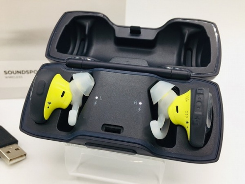 ワイヤレスイヤホンのBOSE