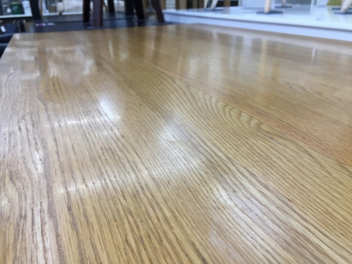 テーブルのダイニングセット