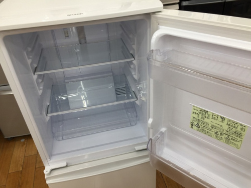 冷蔵庫の2ドア冷蔵庫