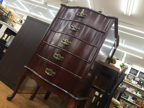 収納家具のチェスト