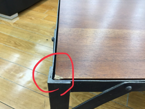 テーブルのUNICO