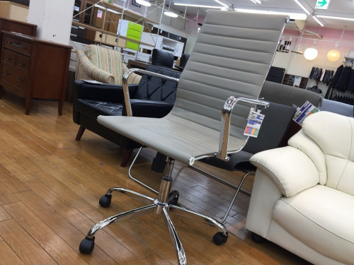 生活家具のイス
