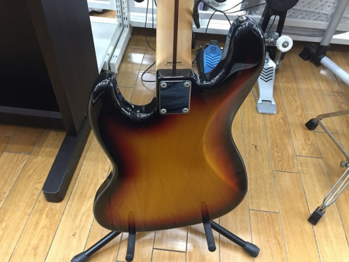 ベースのfender japan