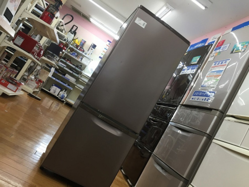 キッチン家電の冷蔵庫