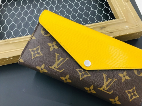 ブランド・ラグジュアリーの財布