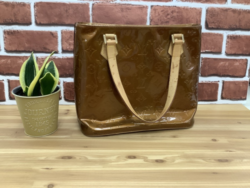 ブランド・ラグジュアリーのLOUIS VUITTON