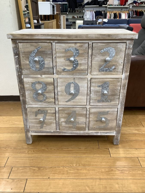 収納家具