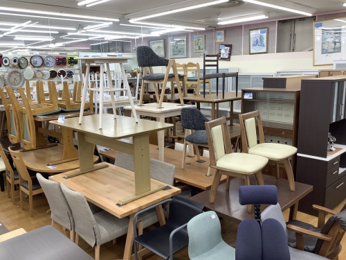 ソファのダイニングテーブル