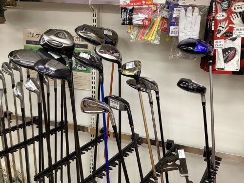 ゴルフウェアのキャディーバッグ