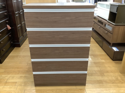 収納家具のチェスト