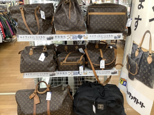 LOUIS VUITTONのCOACH