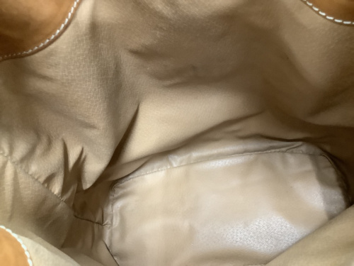 LOUIS VUITTONのPRADA