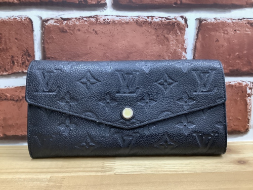 財布のLOUIS VUITTON