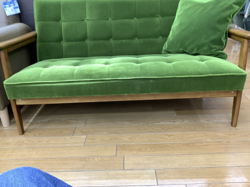 カリモク60のカリモク