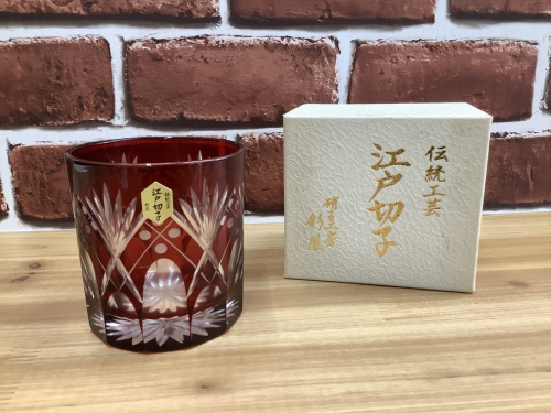 テーブルウェアのガラス