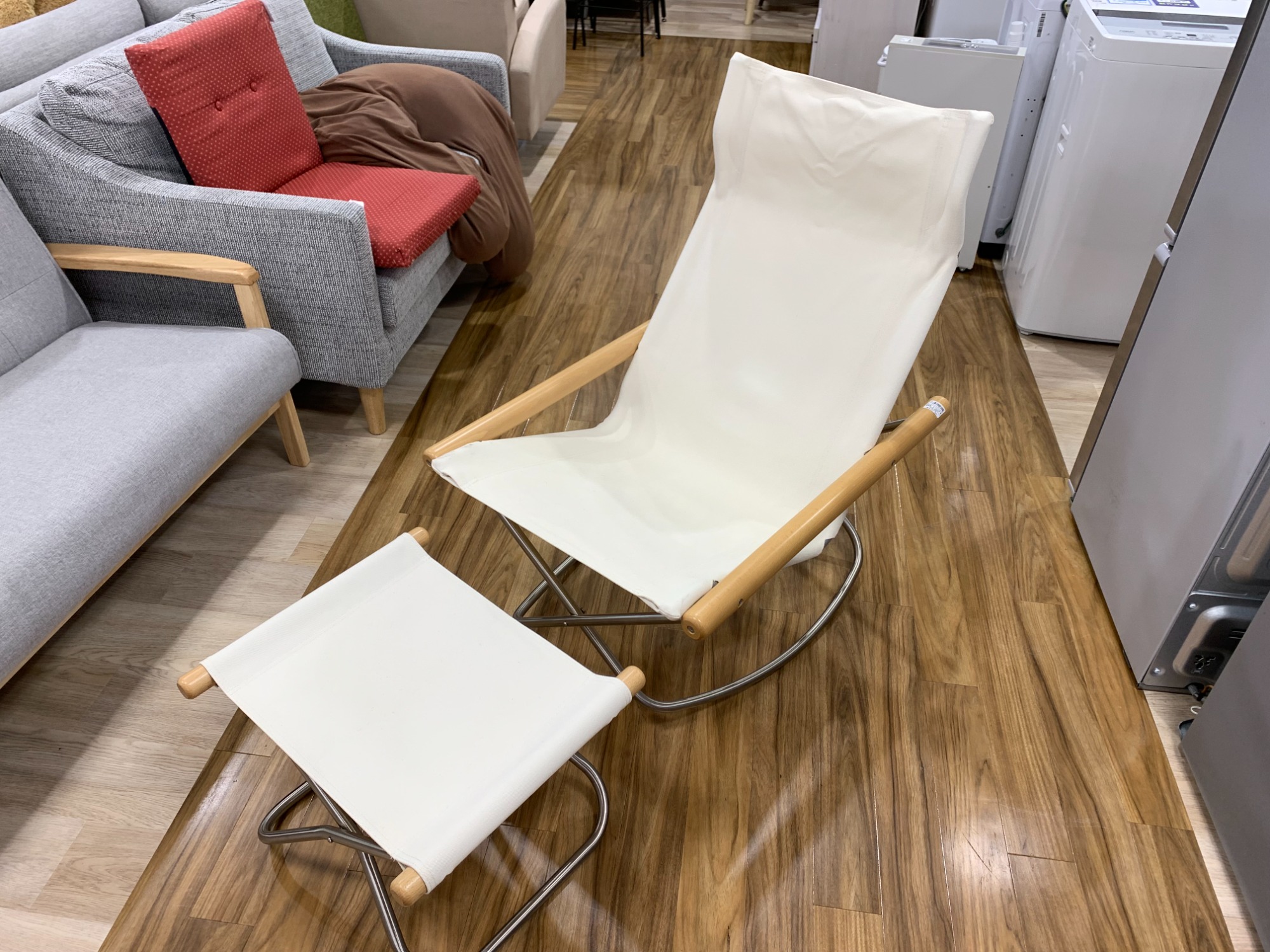 【美品】NychairX ニーチェアロッキングチェア　希少　ホワイト　オットマン 美品】NychairX ニーチェアロッキングチェア 希少 ホワイト