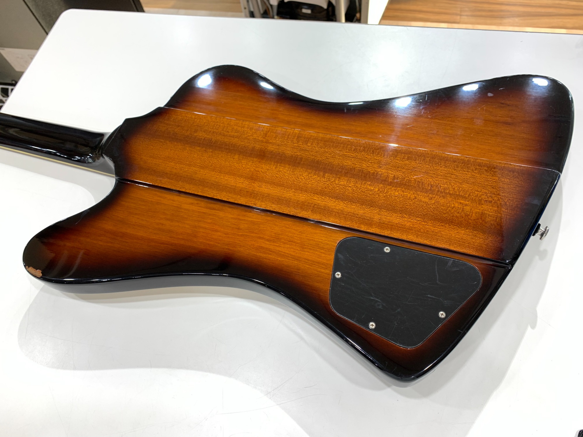 楽器買取強化中】Epiphone(エピフォン) Firebird Vintage Sunburst