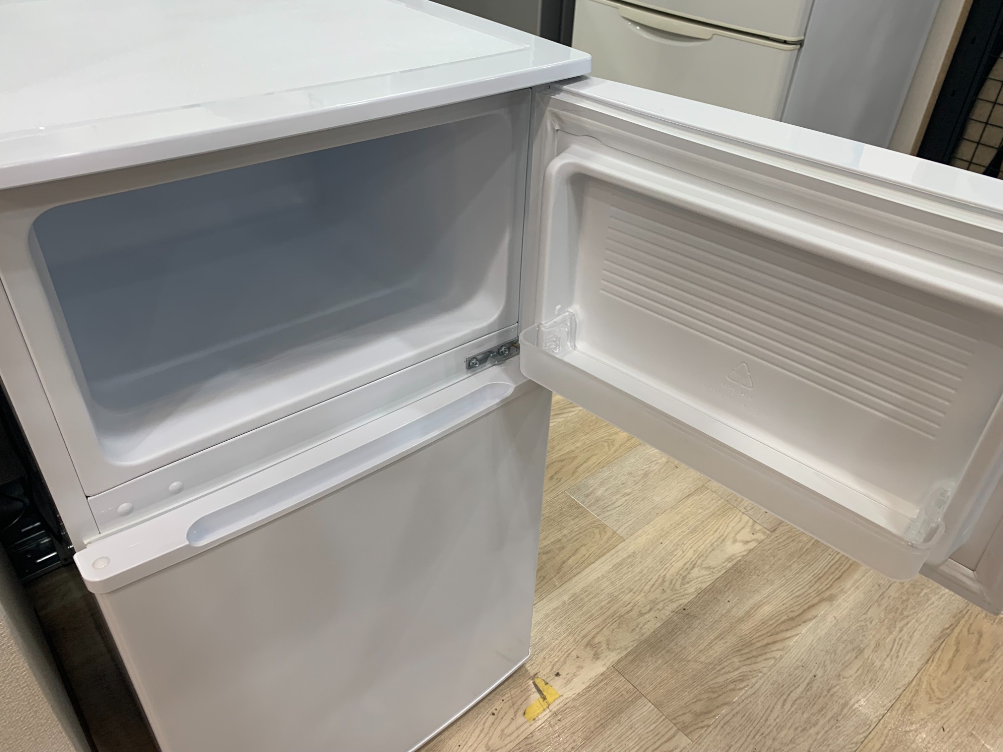 J2123【リユースのサカイ柏店】YAMADA　ヤマダ　２ドア冷蔵庫　YRZ-C09B1　2018年製　クリーニング済み J1227 【リユースのサカイ柏店】YAMADA ヤマダ2ドア冷蔵庫YRZ-C09G1右