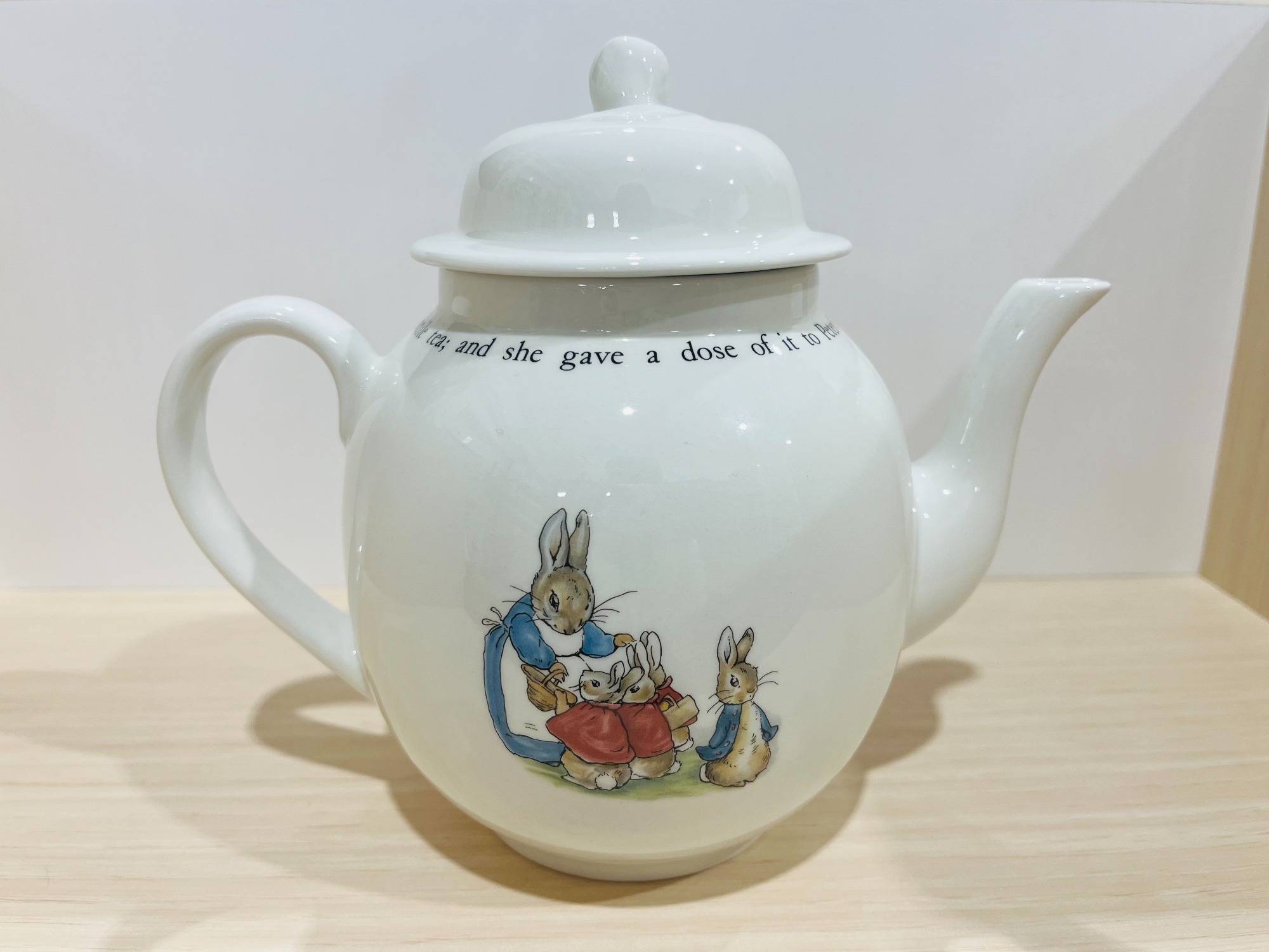 Wedgwood/ウェッジウッド】ピーターラビットシリーズ ティーポット が