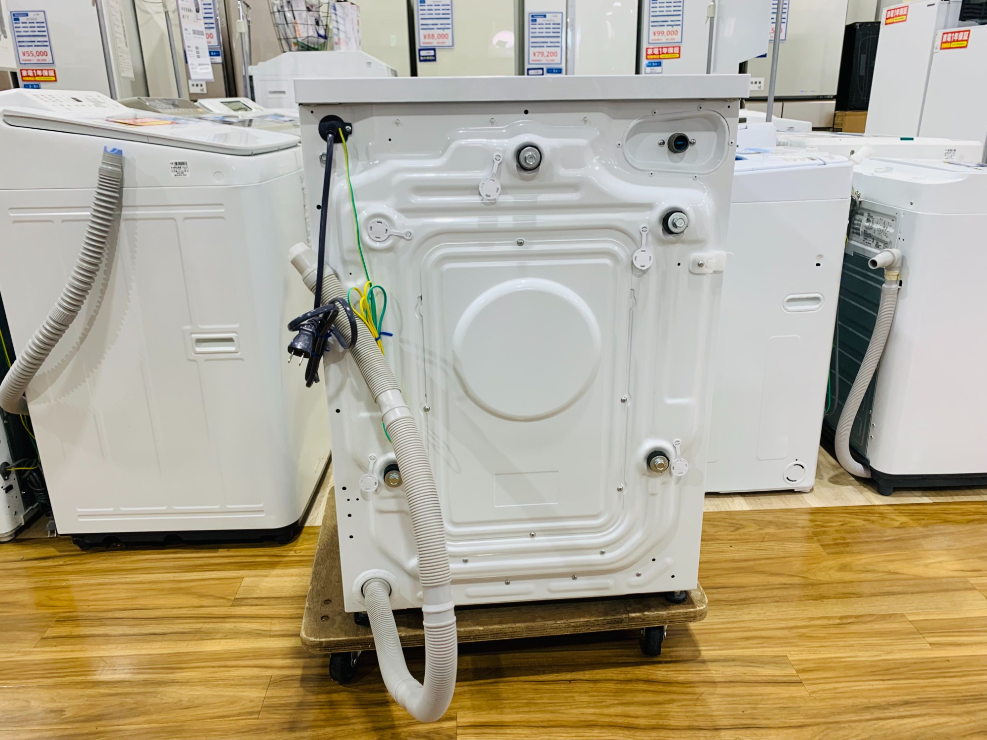 新入荷情報！【AQUA/アクア】ドラム式洗濯機AQW-FV800E が入荷したしま