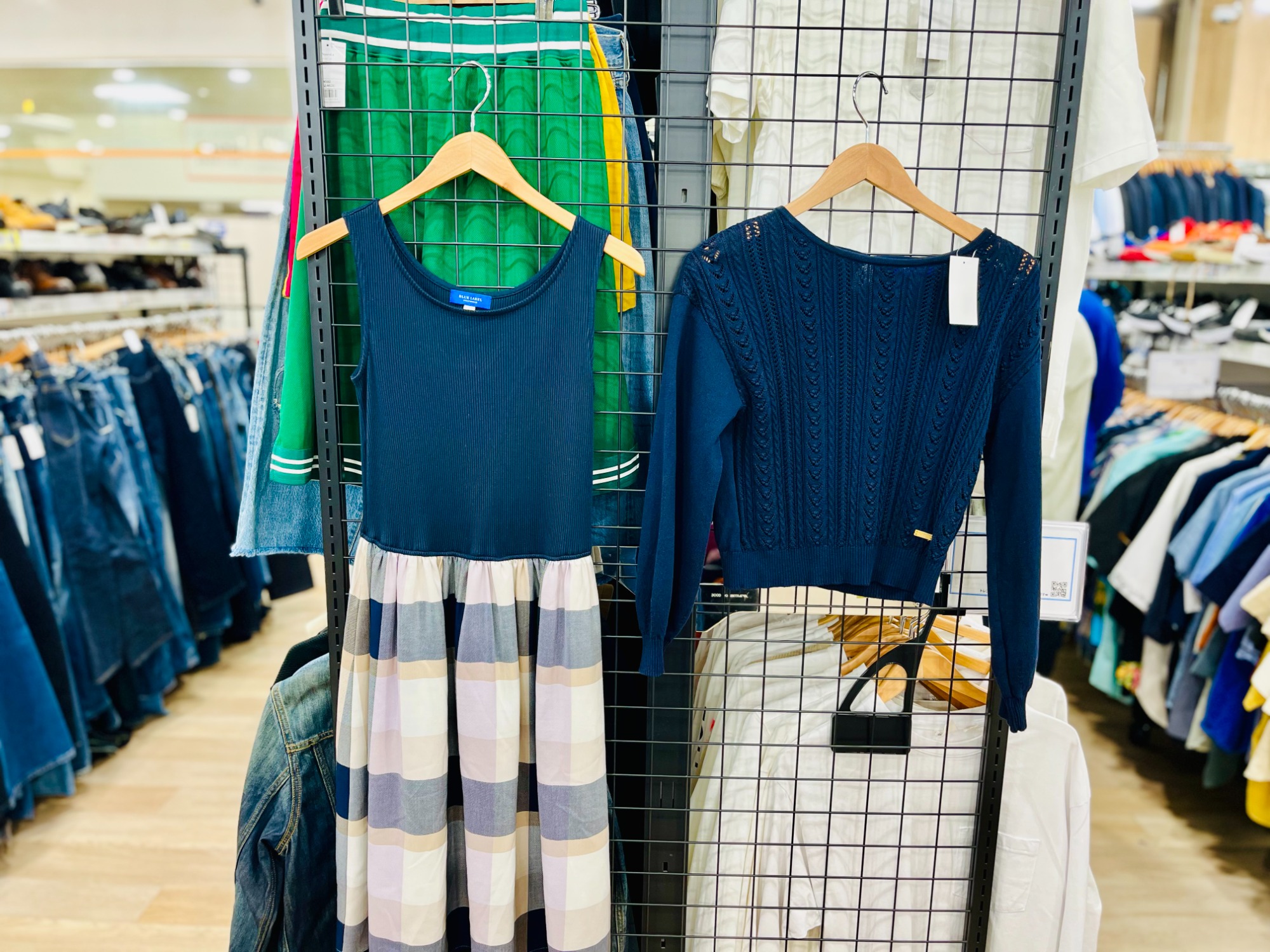 BURBERRY BLUE LABEL CRESTBRIDGE】 チェックエアリーツイル