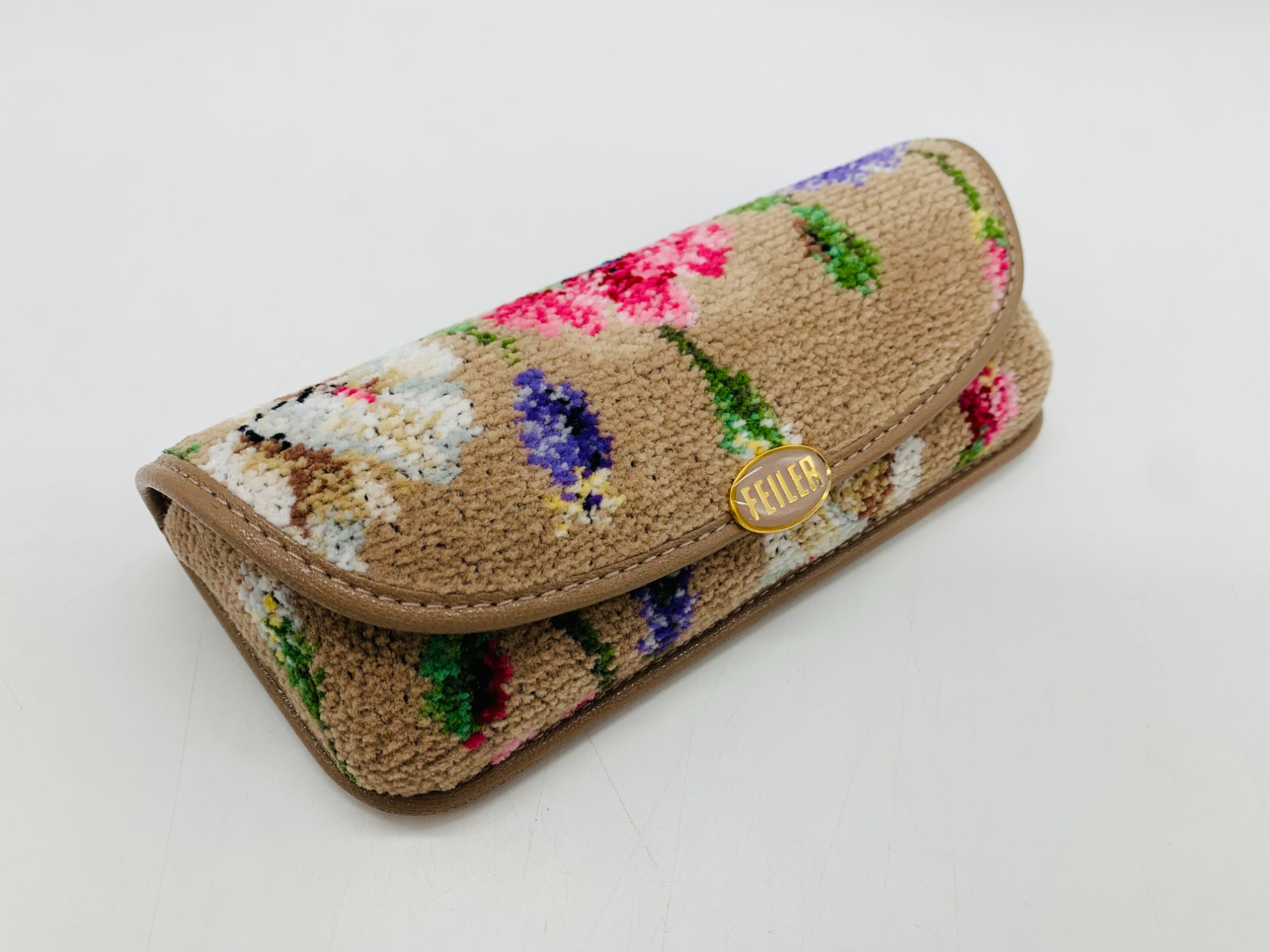 フェイラーメガネケース&タオルハンカチ　新品・未使用 ハンカチからオシャレを！【FEILER（フェイラー）】ハンカチ