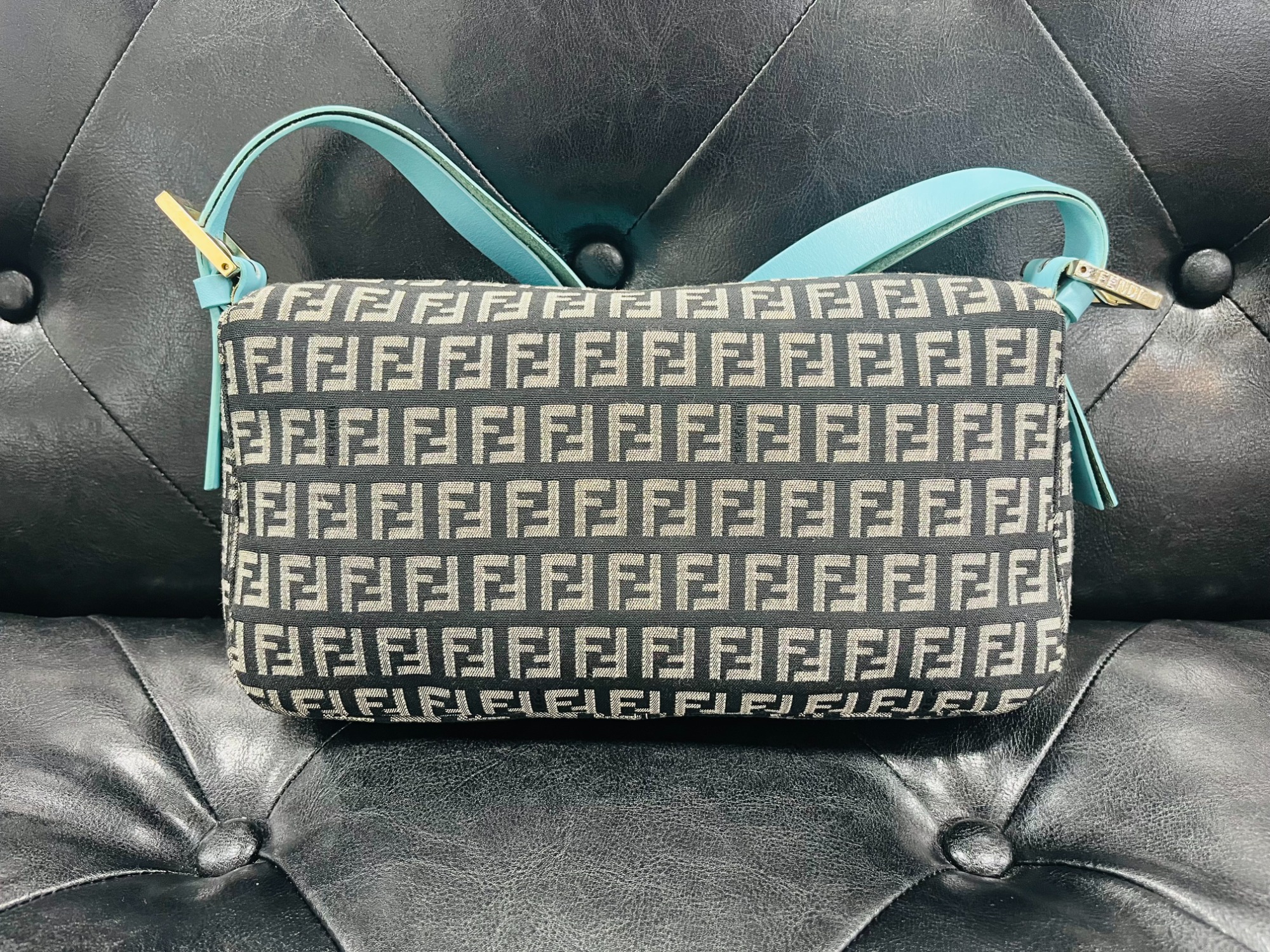 ✨未使用✨付属品付✨FENDI 長財布　ズッキーノ　FF柄　マンマバケット FENDI フェンディ ミニマンマバケット ズッキーノ ハンドバッグ
