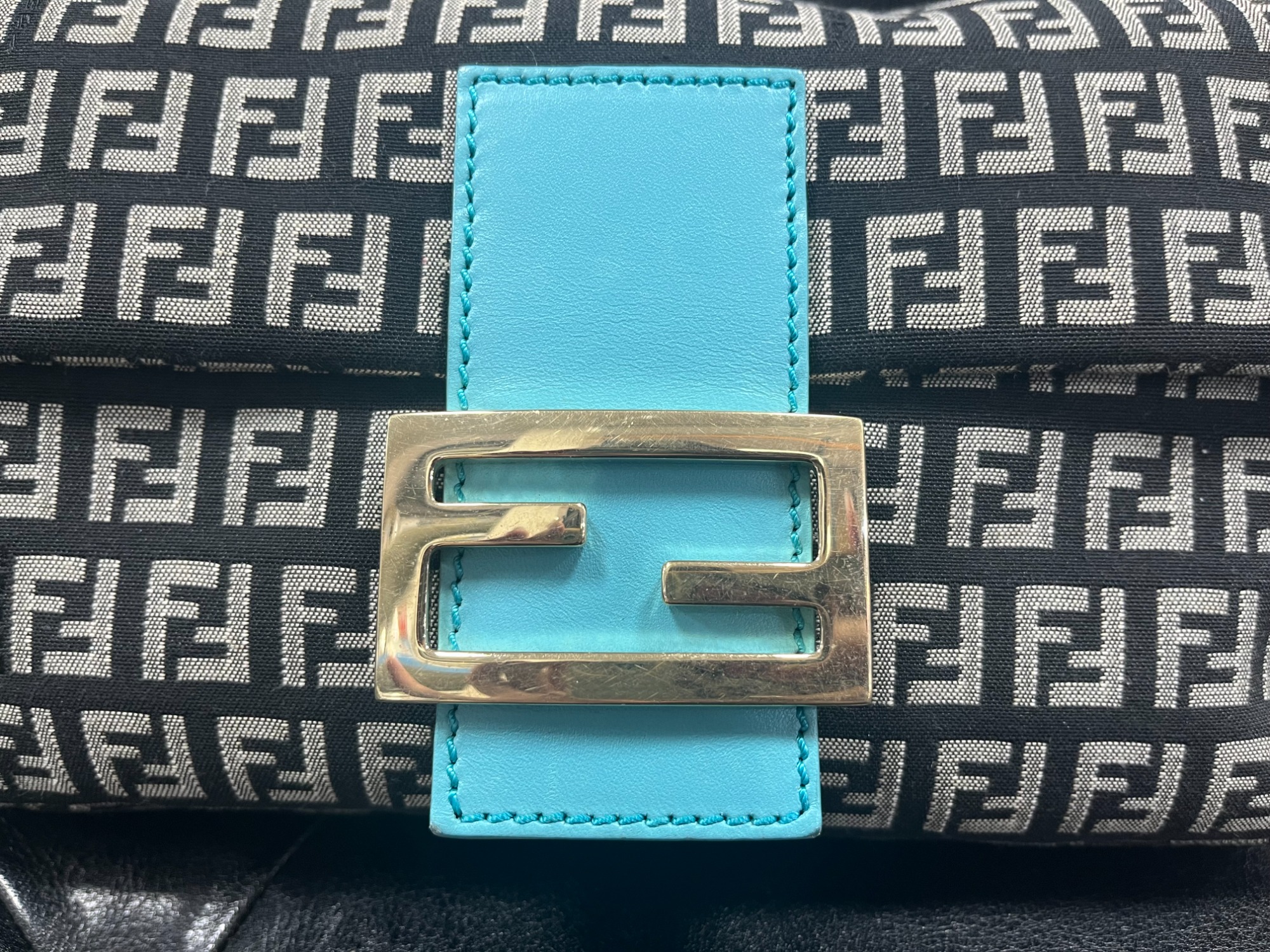 FENDI/フェンディ】ズッキーノ柄マンマバケットが買取入荷致し