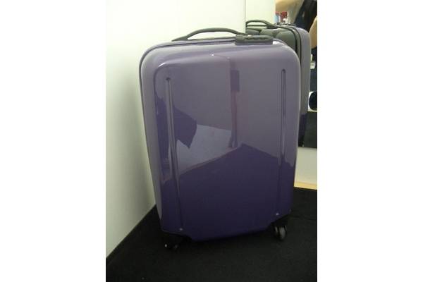 エミネント（EMINENT）パープルのスーツケース入荷しました [2011.05.24発行]｜リサイクルショップ トレジャーファクトリー春日部店