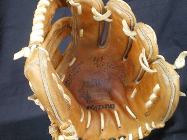 MIZUNO グローブ　信義作　スペシャルオーダー ミズノ 信義作 日本製 スペシャルオーダー 石井琢朗モデル 内野