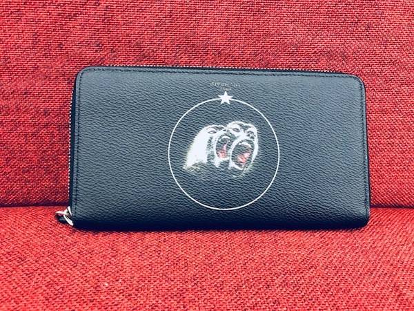 新品正規品　10万超　GIVENCHY 名作　MONKEY 猿 長財布 可愛い！？GIVENCHY「おサルさんZIPPERD WALLET」のご紹介です