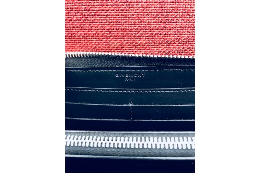 可愛い！？GIVENCHY「おサルさんZIPPERD WALLET」のご紹介です