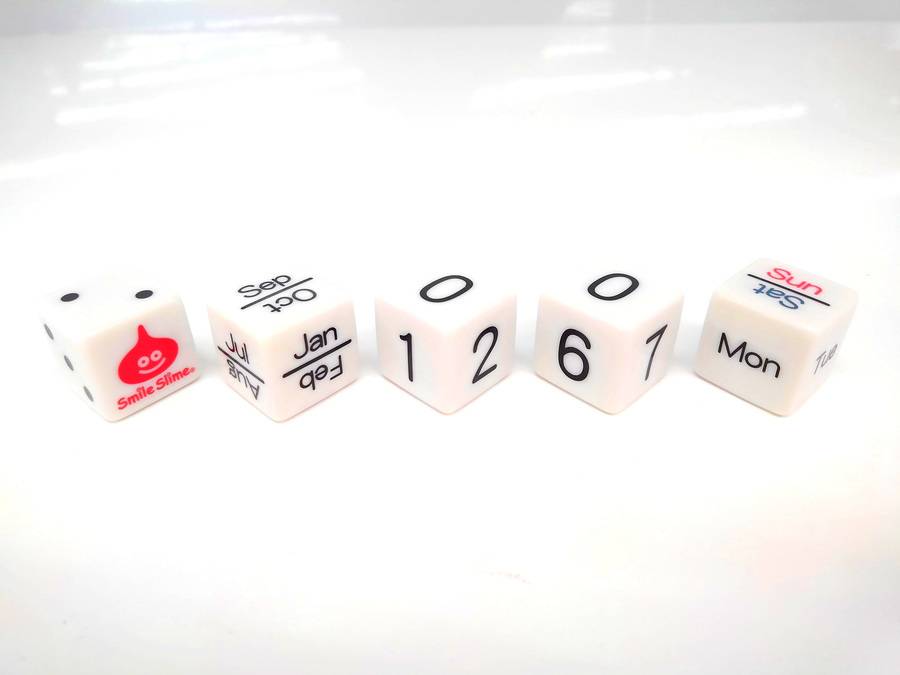 ドラゴンクエストのスライムのキューブカレンダー入荷しました！｜2018